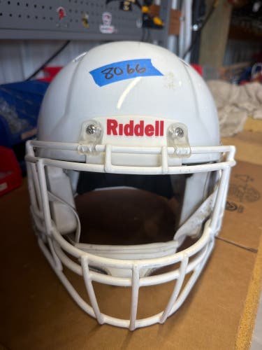 USED RIDDELL SPEED ICON ADULT HELMET - MEDIUM  - WHITE METALLIC
