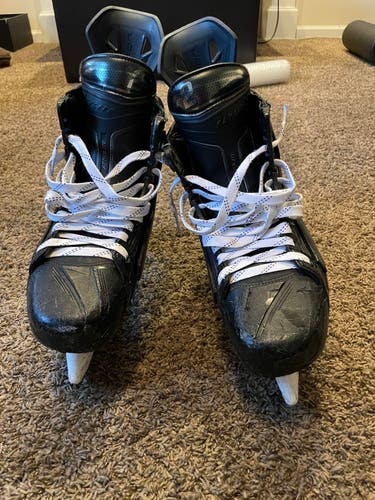 Bauer Vapor Flylite Skates (size 10.5)