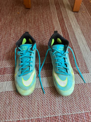 Nike Huarache Cleats Size 10