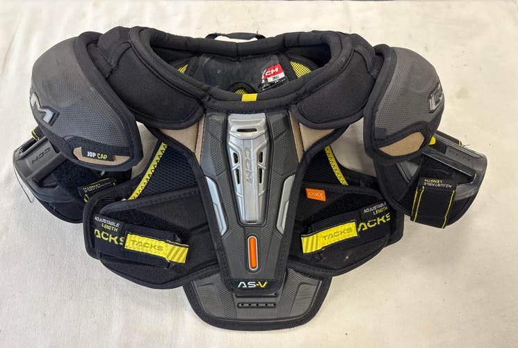 Small Junior CCM Tacks AS-V Shoulder Pads (Used)