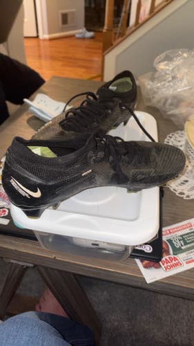 NIKE MERCURIAL VAPOR 15 AIR ZOOM PRO Soccer Cleats. Size 8 Used Like New