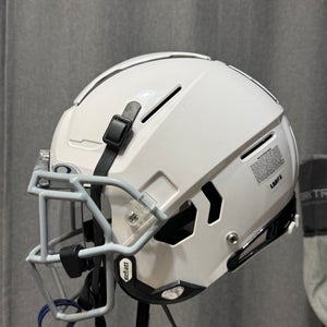 White Youth Large Schutt F7 LX1 Helmet