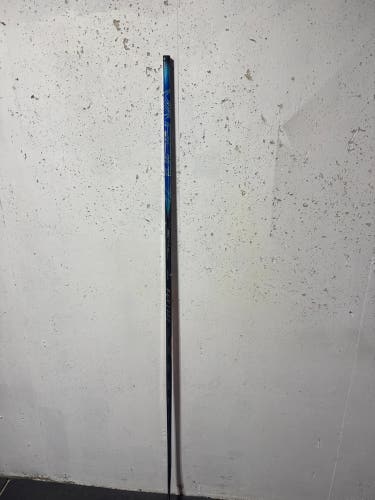 Senior Bauer Vapor Flylite Left Handed Hockey Stick P92 77 Flex - Fire and Ice (New)