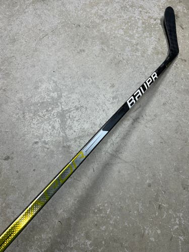 87 Flex P28 Senior Bauer Vapor Hyperlite Left Hand Hockey Stick (New) Pro Stock