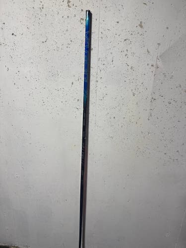Senior Bauer Vapor Flylite Left Handed Hockey Stick P28 77 Flex - Fire and Ice (New)
