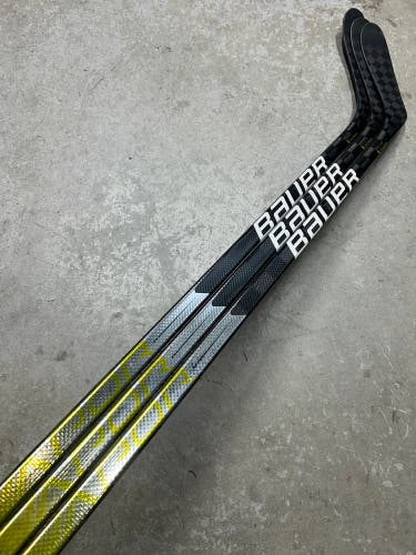 3 PACK 87 Flex P28 Senior Bauer Vapor Hyperlite Left Hand Hockey Stick (New) Pro Stock