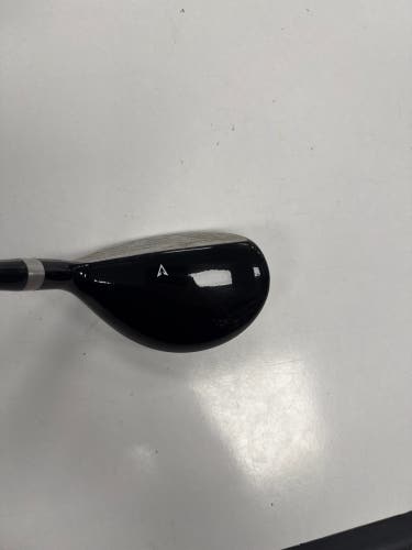 Men's Right Handed Hybrid Stiff Flex 4H Graphite Shaft (Used)