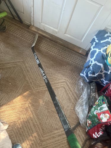 Senior True A4.5 SBP Right Handed Hockey Stick P88 75 Flex (Used)