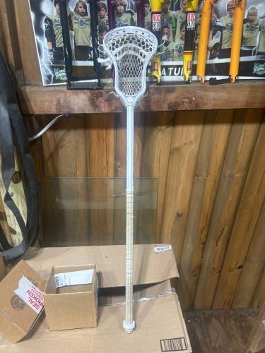 Bundle of 2 lightly used Maverik Optik Force/Maverik Range Complete Sticks (Stringking 5X Mesh)