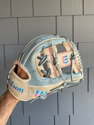 Wilson A2000 1786 The Moment Autism Speaks RH Infield Baseball Glove 11.5" (Used)