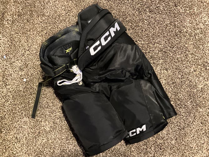 Men's Senior Medium CCM Tacks XF Hockey Pants (Used)