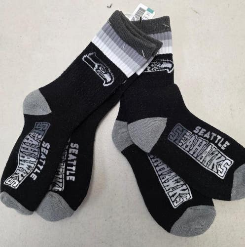ST54 YOUTH NFL SEATTLE SEAHAWKS Lot of 2 Crew Socks NEW