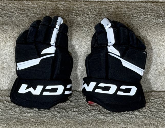 CCM Next Gloves 12" (Used)
