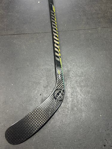 Senior Warrior Alpha DX Left Hand Hockey Stick W03 100 Flex Pro Stock (Used)