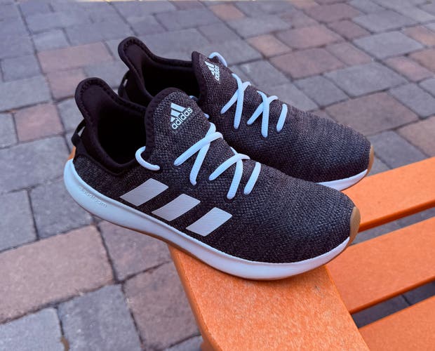 Women’s Adidas Cloudfoam Athletic Sneakers US Sz 9.5 Pure Black White Gum IG2530