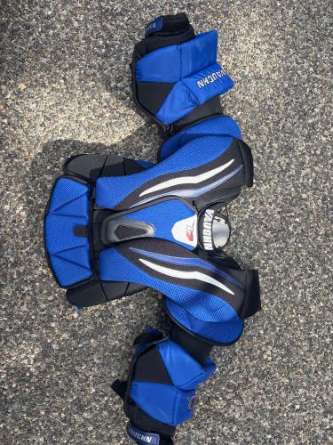 Vaughn Velocity V7 Goalie Chest Protector (Used)