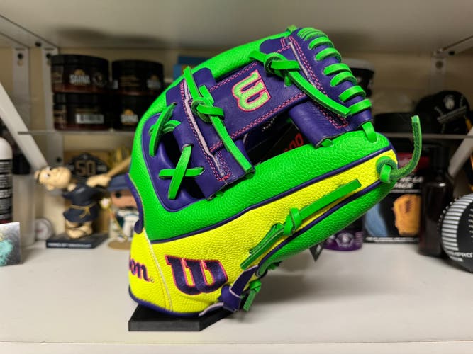 Wilson A2000 1975 11.75” RHT