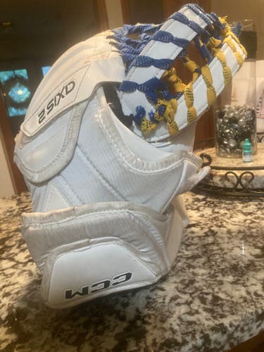 2020 CCM Axis 2 Regular (Used)