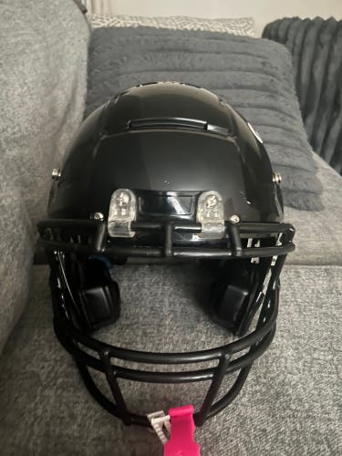 Black Youth Medium Schutt F7 LX1 Helmet (New)