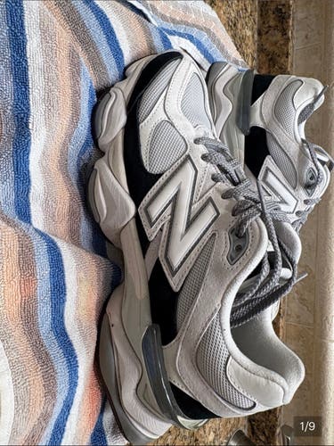 New Balance 9060 Sneakers
