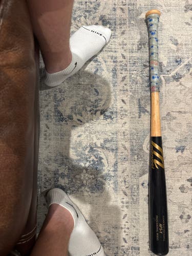 2018 Marucci AP5 Wood BBCOR Certified Bat (-3) 20 oz 30" (Used)