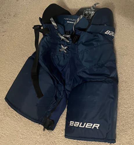Junior Large Bauer Nexus N8000 Hockey Pants (Used)