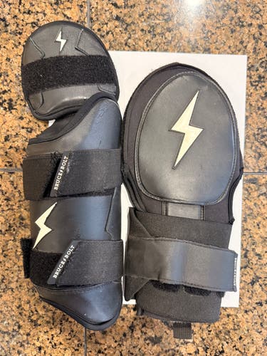 Black Junior Sliding Mitt & ankle guard  (Used)