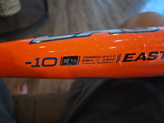 Easton Quantum Alloy USABat Certified Bat (-10) 16 oz 26" (New)