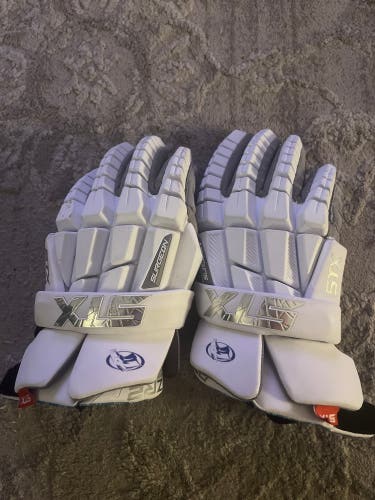 STX Surgeon RZR2 Lacrosse Gloves (Used)