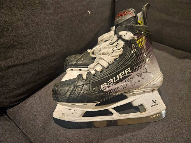 Bauer Vapor Hyperlite 2 Hockey Skates