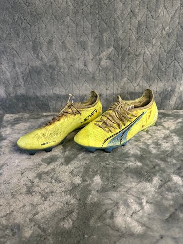 Yellow Men's Size M 7.5 (W 8.5) Puma Ultra Cleats Molded Cleats (Used)