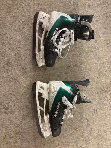 Green 2025 Bauer Vapor Flylite Hockey Skates senior Pro Stock 8.5 (Used)