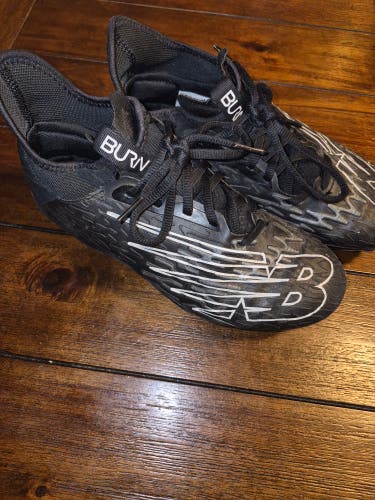 Men's 5.5Y (Big Kids / Youth) New Balance (Used)