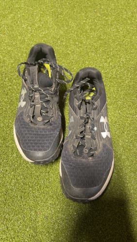 Black Men's Size M 9.0 (W 10.0) Adult Under Armour Low Top Turf Cleats (Used)