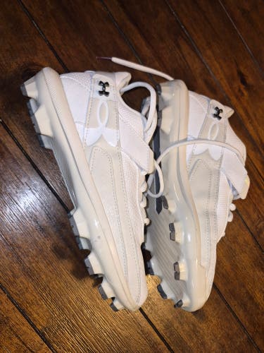 White Men's 6Y (Big Kids / Youth) Under Armour (New)