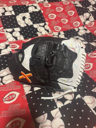 RH Baseball Glove 12" (New)
