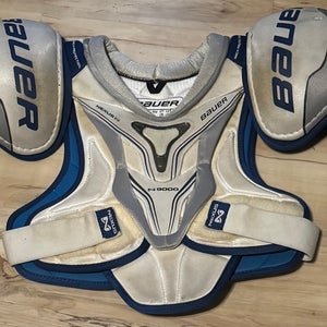 Men's Medium Senior Bauer Nexus N9000 Shoulder Pads (Used)