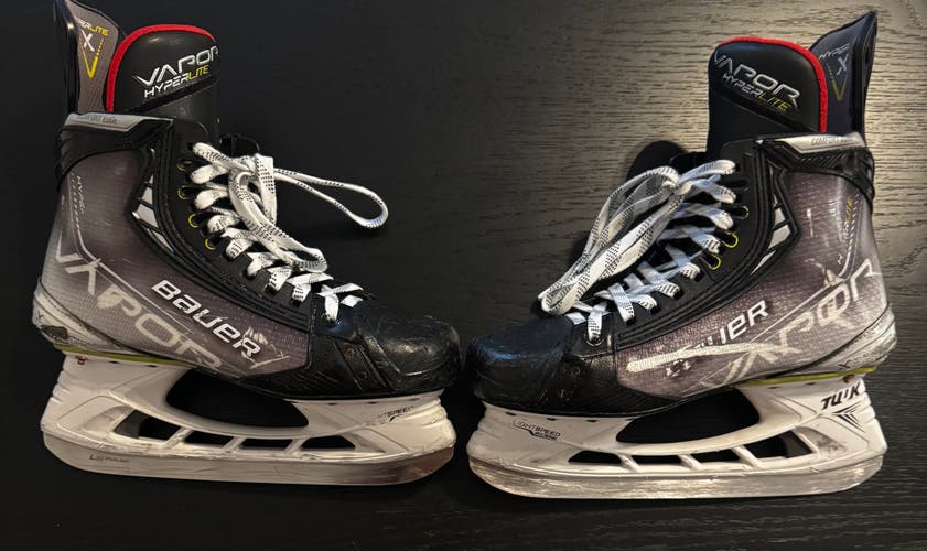 Black/Gray 2021 Bauer Vapor Hyperlite Hockey Skates Regular Width 7 (Used)
