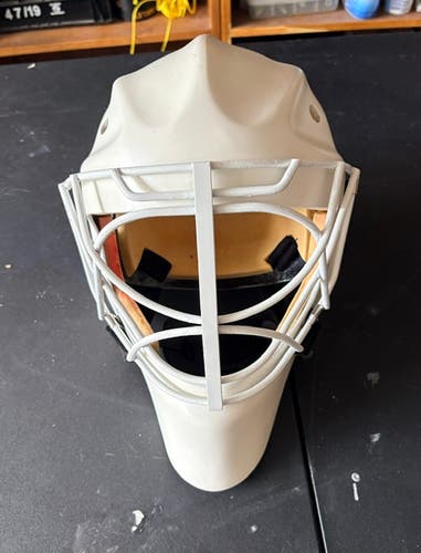 Senior Medium 2017 Sportmask Pro 3i Goalie Mask (Used)