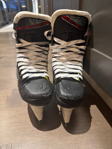 2020 Bauer Vapor XLTX Pro+ Hockey Skates Regular Width Size 2 (Used)
