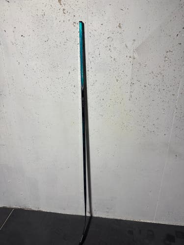 Senior Bauer Fuse Left Handed Hockey Stick P28 70 Flex - Teal (New)