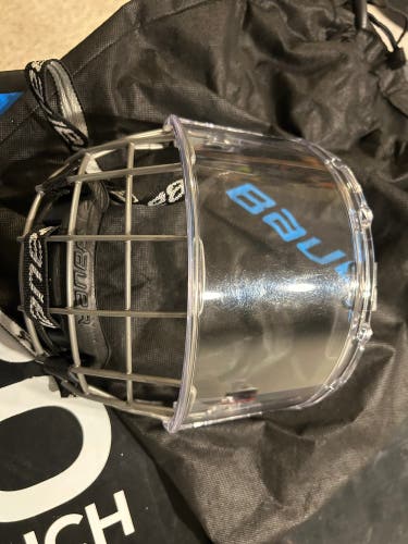 Medium Bauer Hybrid Shield Full Cage (Used)