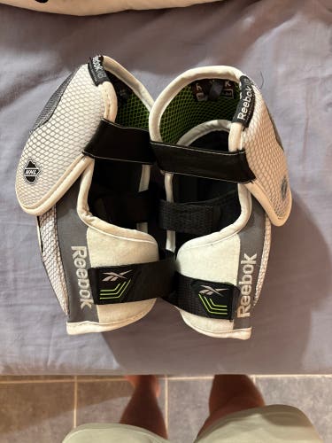 Medium CCM/Reebok 20k Elbow Pads Pro Stock