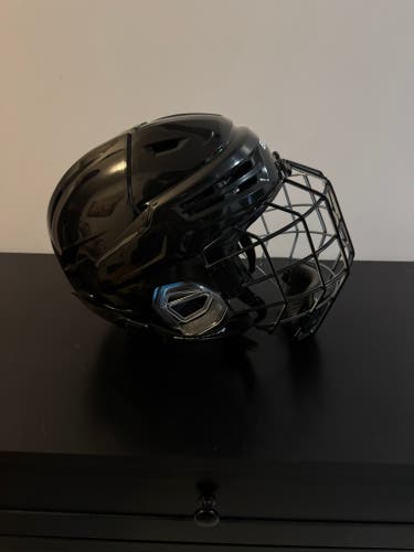Medium Bauer Re-Akt 65 Helmet Pro Stock with Bauer     Profile ii Oreo Cage Medium