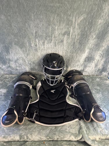 Black Intermediate Easton Jen schro Catcher's Combo (Used)
