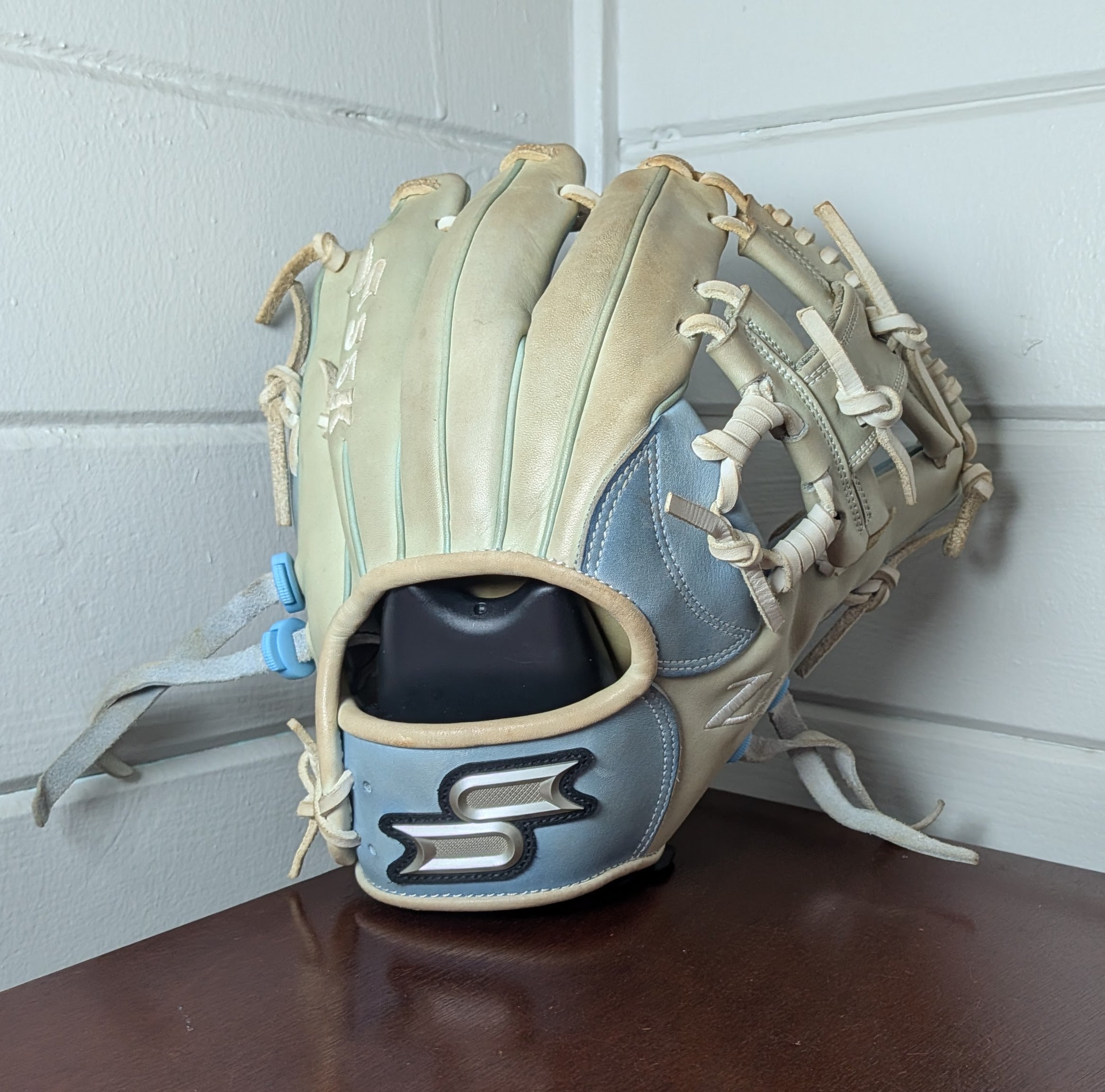 SSK Premier Pro Baseball Gloves & Mitts | New and Used on SidelineSwap