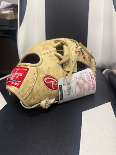 2025 Rawlings Heart of the Hide RH Infield Baseball Glove 11.5" (New)