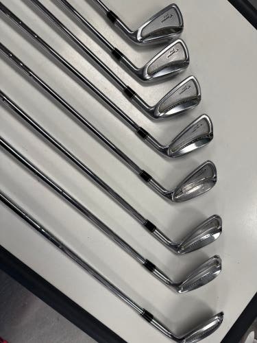 Men's 2003 Bridgestone Tour Stage viq Right Handed Iron Set Stiff Flex (8 Clubs) #4 -