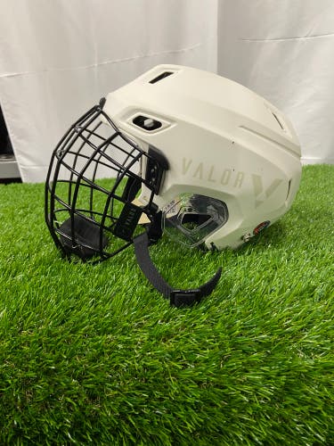 Valor Axiom Helmet | Size Medium