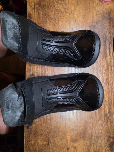 Black CCM Hockey Skate Tongue 8 (Used)